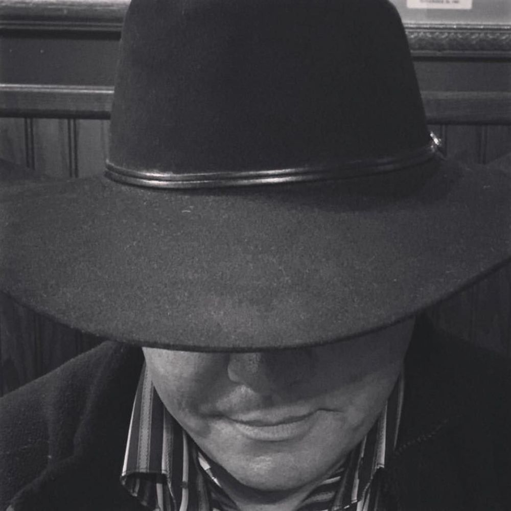Meet your Posher, Robi